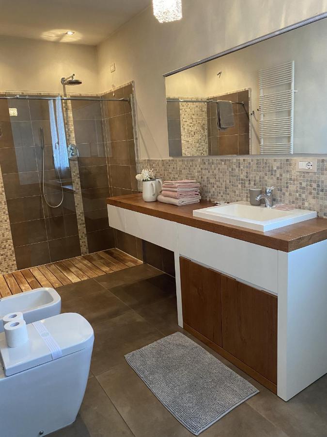 B&B Melloni Street 돌로 외부 사진